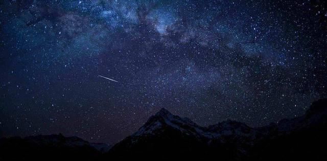 『顺顺利利』“夫妻有这几大星座的”,财旺三代人,一生顺顺利利家人幸福