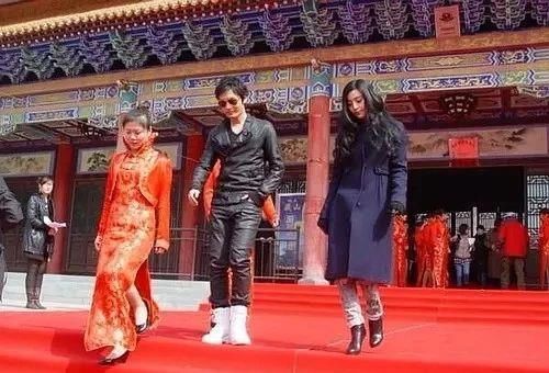#董子#王俊凯是矮个子男星?他比黄晓明矮半个头,跟董子健一样