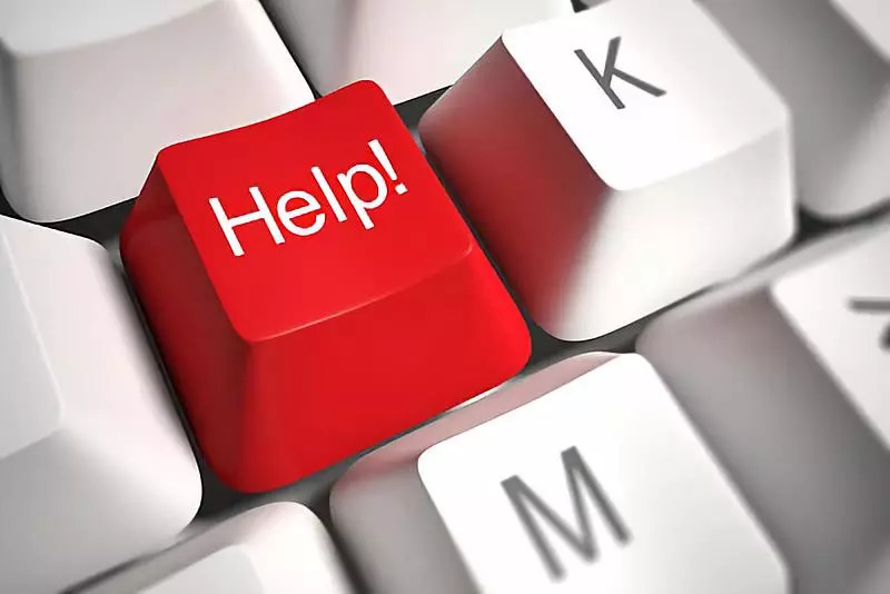 “姑娘停车场遭大叔纠缠送茶”刷屏，网曝细节可怕！网友：我也遇