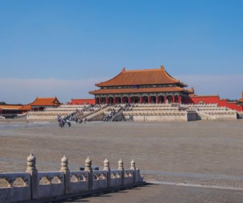 国内必去的5座城市，景色独一无二，连外国人都很向往