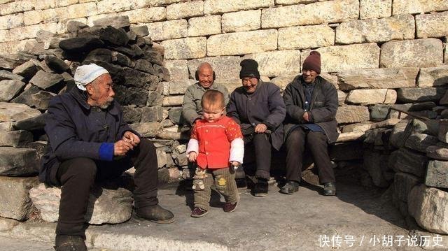  [生人]“生人不栽柳树，人老不躺杨木”，一老农给出解释，专家