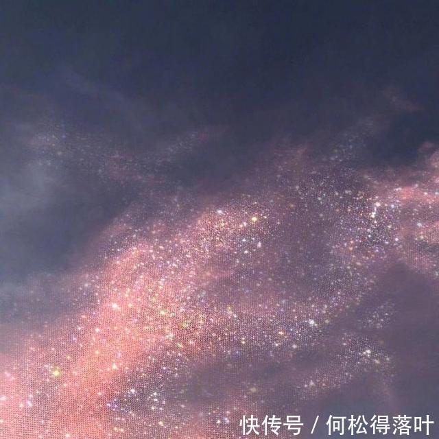  【月亮】关于星星月亮的美好句子在星河清浅的夜，你坠入我的梦里