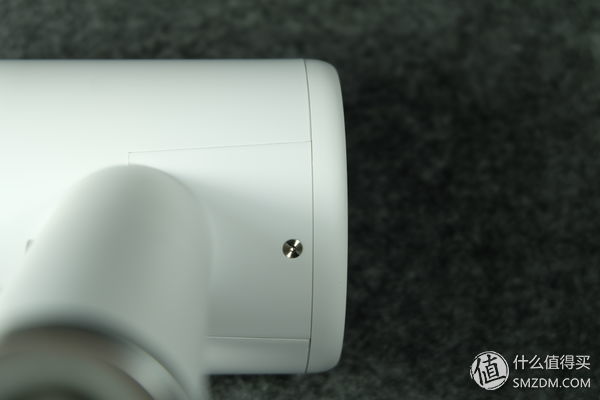 不只有颜值，还很有实力，但仍需改进:直白 HL3 便携负离子吹风机