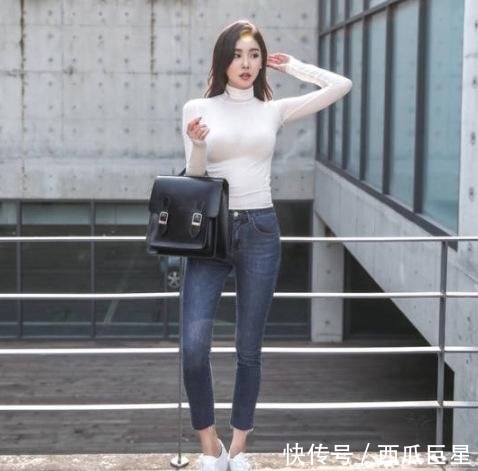 美女：展现甜美干练的优雅！，秀气的牛仔裤美女