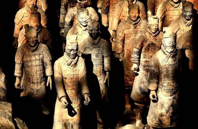 一个兵马俑值多少钱？黑市开出了这个价，结果“人头换俑头”！