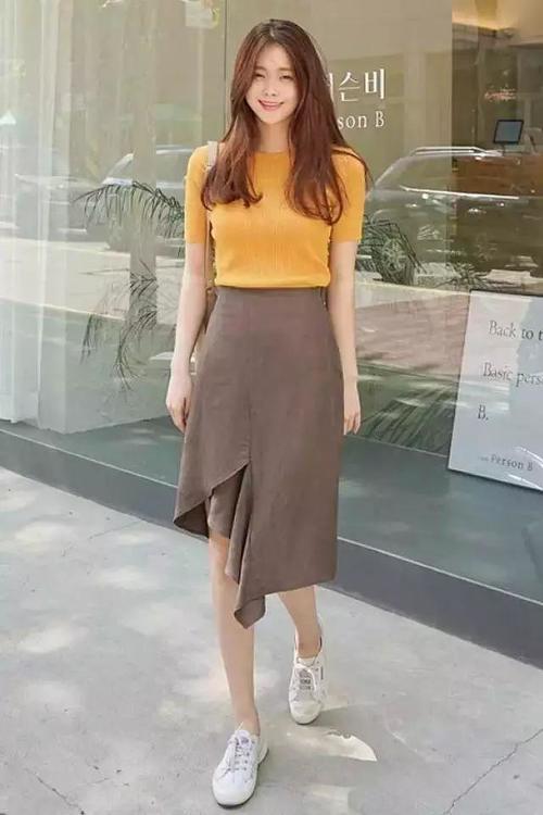 袁姗姗筷子腿没了？选错裙子你不胖谁胖！