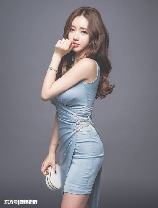 气质百搭的紧身裙美女，女神的魅力脱颖而出！