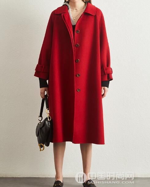  「色毛呢大衣搭配」毛呢大衣什么版型好看显瘦 时尚又好看攻略图片