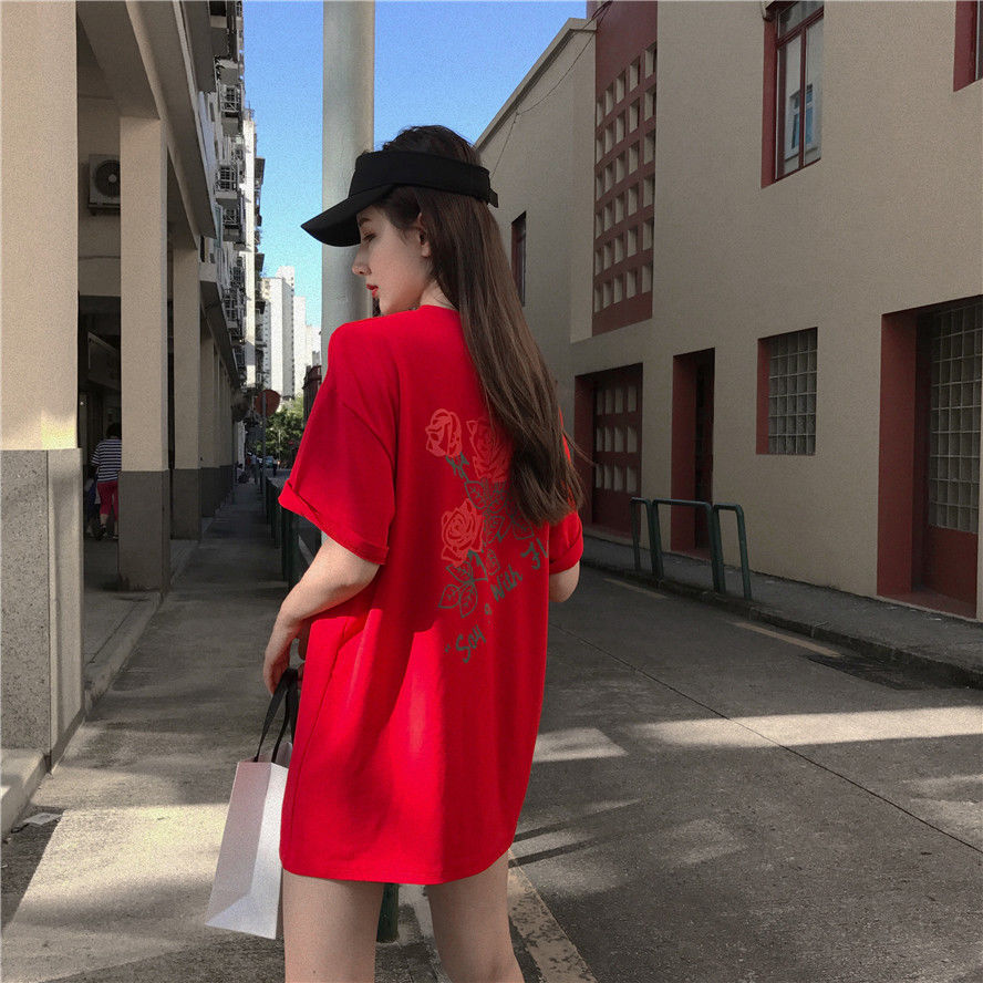 T恤这样穿的都是女神,清新有气质,你是下面哪一款呢