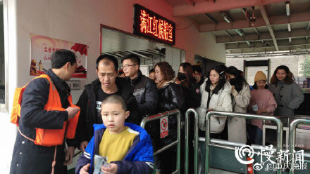 寻找记忆中的“过河船”！80年老航线朝天门—弹子石恢复通航