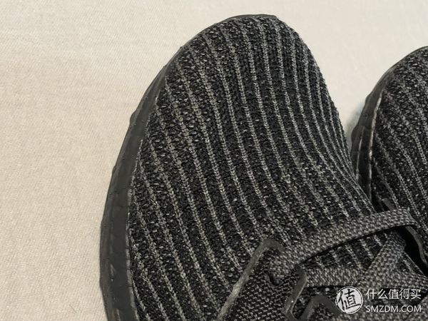 几款热门boost跑鞋展示