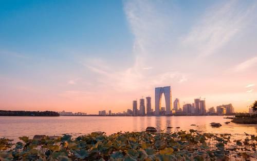  【宜居】中国最宜居的2个城市，1个是小吃之都，1个是天下四聚之一