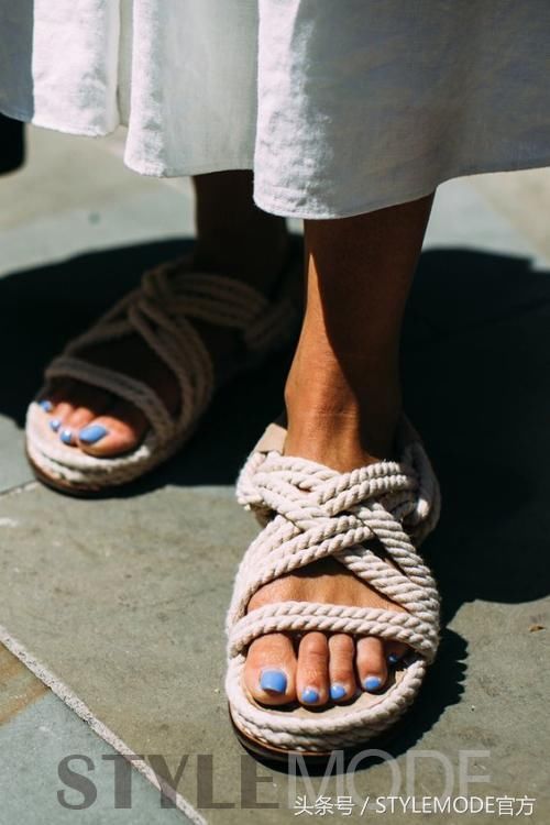 带你走向“白瘦美”巅峰，一双凉鞋帮你搞定!