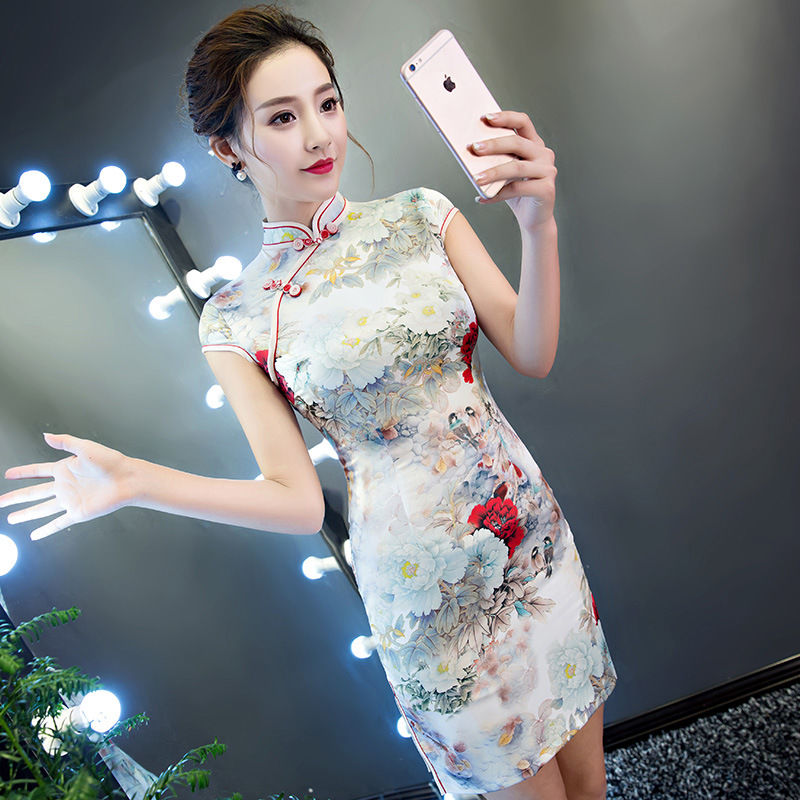 美到尖叫!有种“国色”旗袍裙，优雅诗意，男人看了都挪不开眼