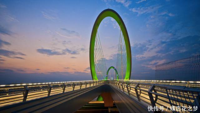  「第一个」中国第一个被撤销的直辖市