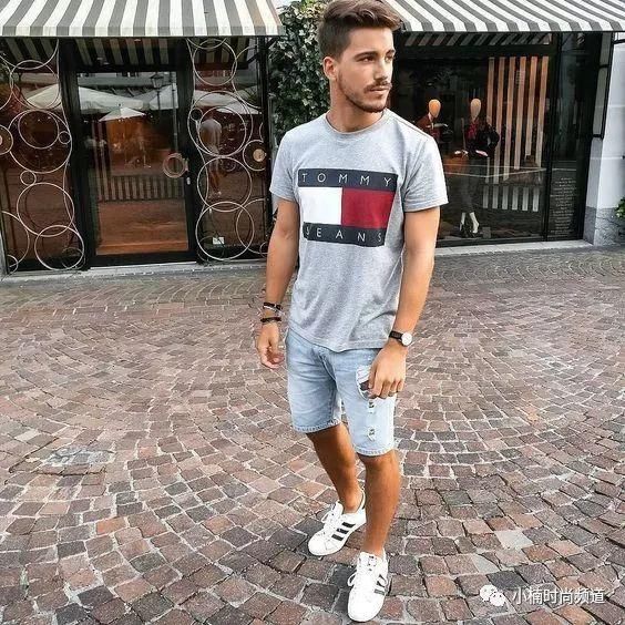 男士穿搭干货：你的夏季裤款里还要加上一件质感牛仔短裤