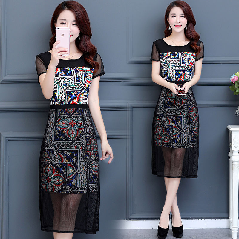 女人过了45岁别穿太土，学下图女人这样穿，年轻20岁，上档次