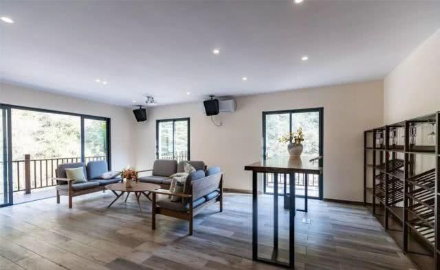 是什么让城里人抢着往干坑跑，莳光·山居让你忘记时间！