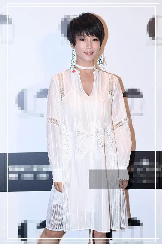 谢楠厉害！怀孕7个月还敢掐腰秀身材，网友：吴京看了怎么想？