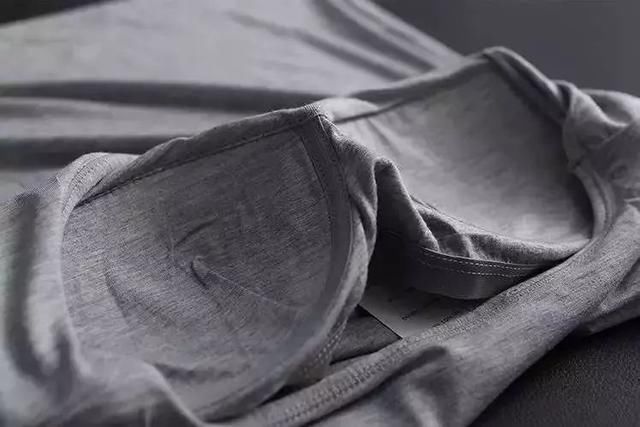 日韩妹子人手一件的神装BraT，夏天不穿内衣也敢上街逛!