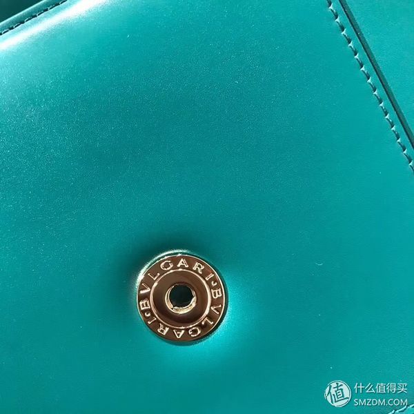 宝格丽祖母绿小号蛇头包入手评测