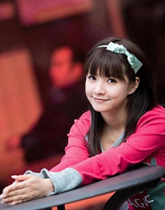 女演员沈丽君自杀，小三心虚删博，网友不买账必须公开抱歉