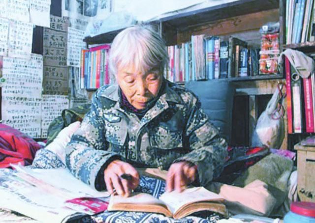  归乡：中国女伞兵传奇一生：14岁参军，85岁捐光1000万，如今含