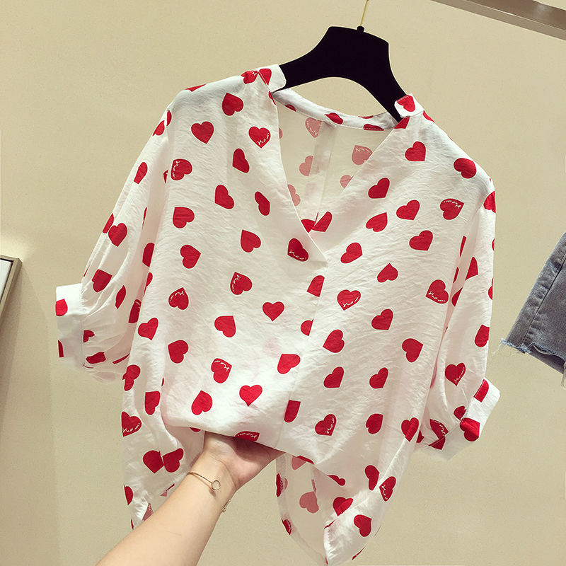 厉害了,表姐穿的精致小衫高贵又美嫩,居然都火到国外了