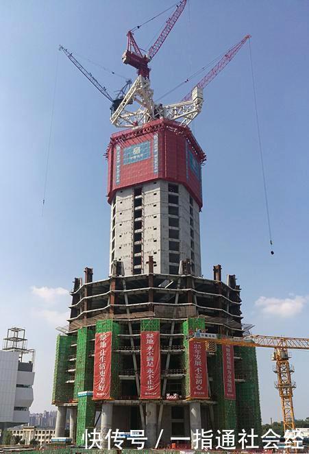 “成都第一高楼468蜀峰”带你看看修建情况是怎样的？