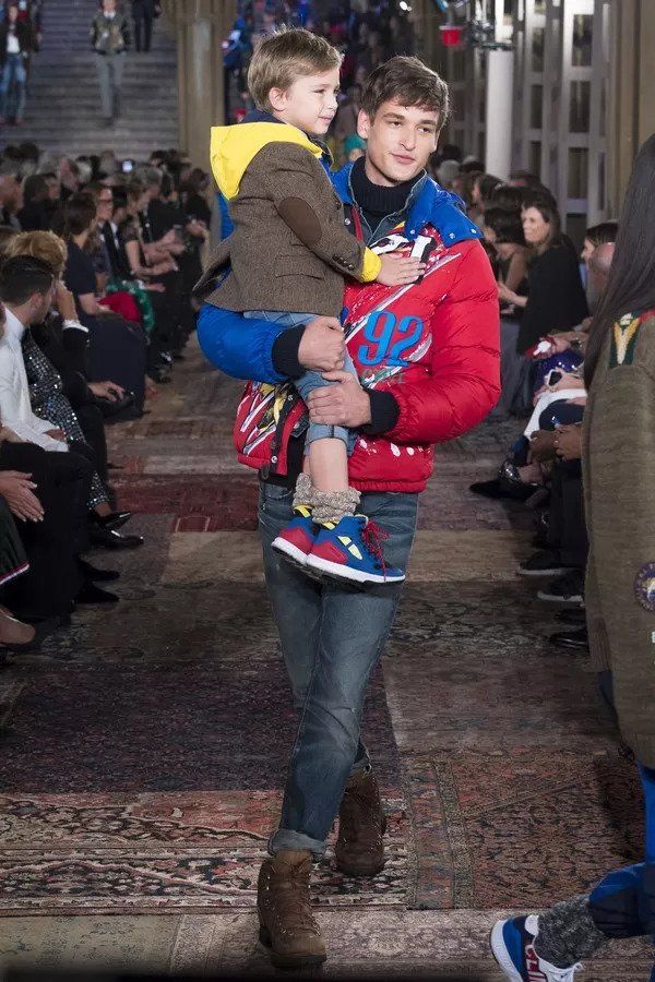 请来半个娱乐圈的Ralph Lauren大秀，到底有什么值得看?