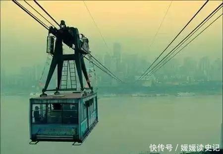 70年代，解放碑还是最高的建筑——老照片上的重庆记忆