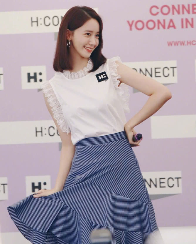 林允儿只有脸能看，罗圈腿难看到不忍直视，还穿短裤也是服了！