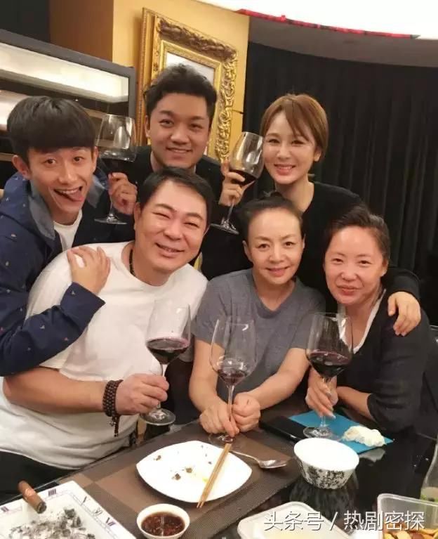 家有儿女电视剧杨紫照片 t01e256a032b8256b59.jpg