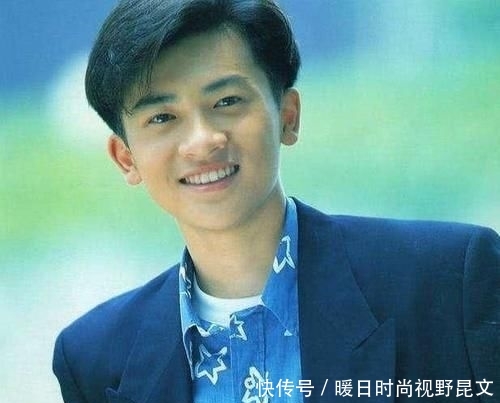  『气质』47岁苏有朋衣品太赞！穿“病号服”搭面具气质炸裂，碾压一众小鲜肉！