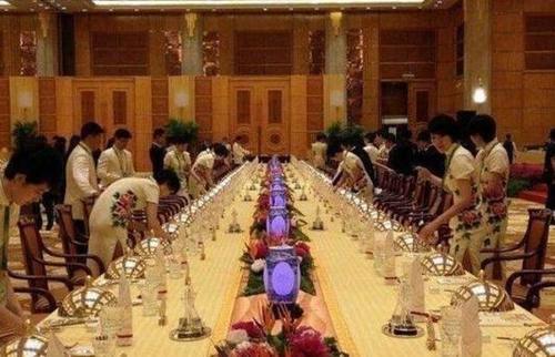 开水白菜为何能成国宴名菜？奥秘都在汤里，网友：白菜巅峰之作