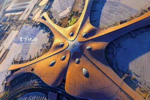 又是中国！！！全球最魔幻的机场建成，背后满满的黑科技...