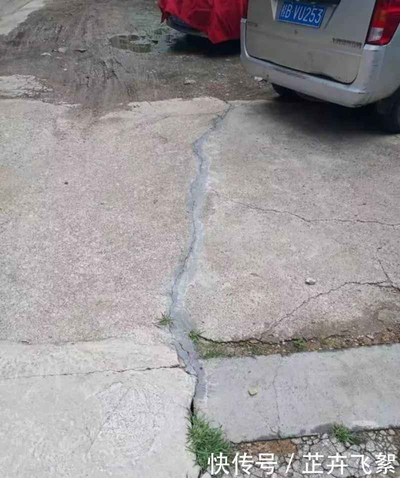  小区|柳州一楼盘施工，隔壁小区地裂楼沉遭居民质疑，相关部门这