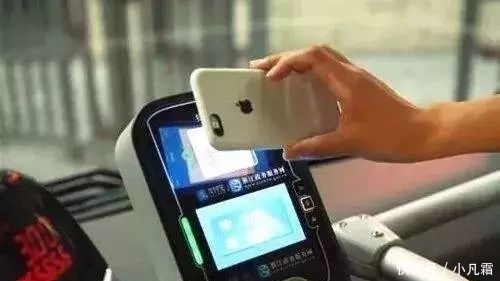  「再见」再见，公交卡！微信宣布了一个消息