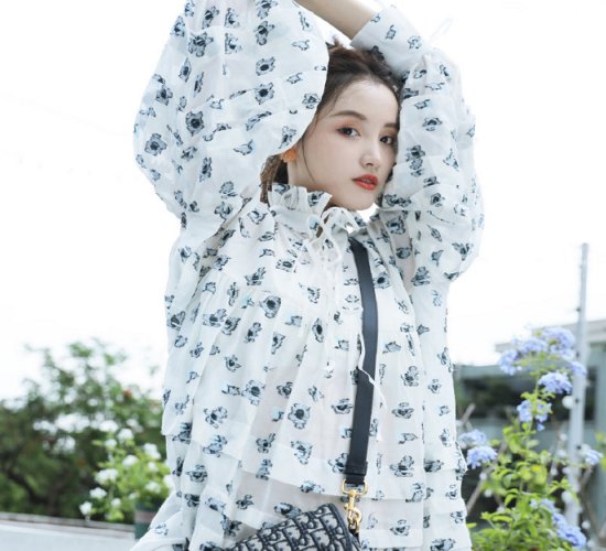 太好了|林小宅晒户外摆拍照,为“迪奥”品牌做宣传,资源也太好了吧