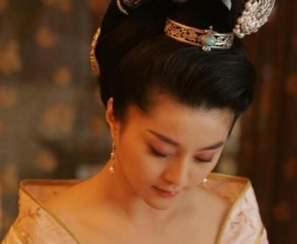  杀掉■马嵬坡之变为什么要杀掉杨玉环 杨玉环一定要非死不可