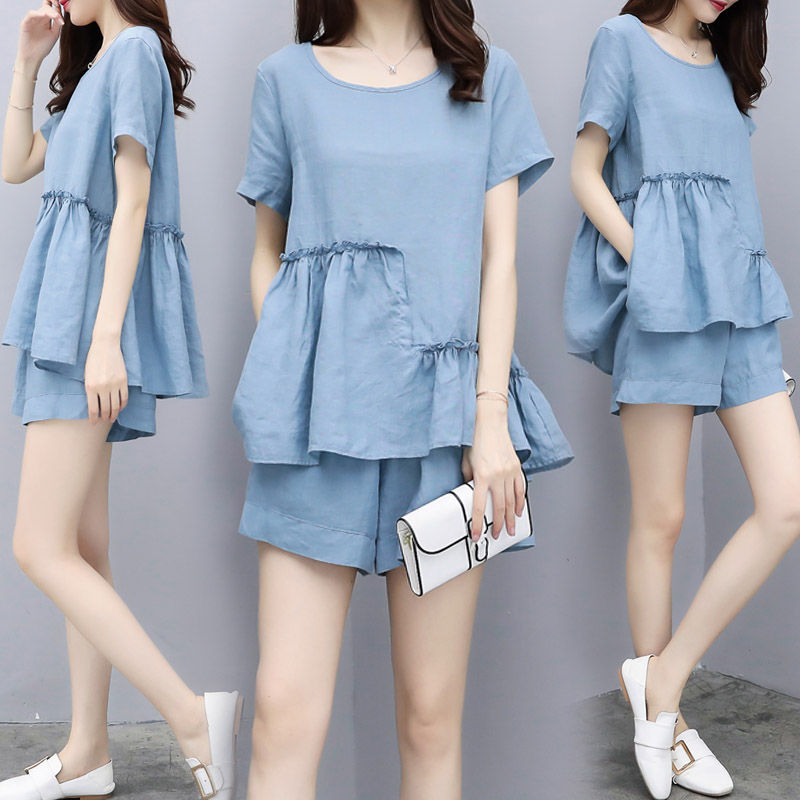 快来一饱眼福!丰满女人穿这样的“短裤套装”，短而不露忒迷人