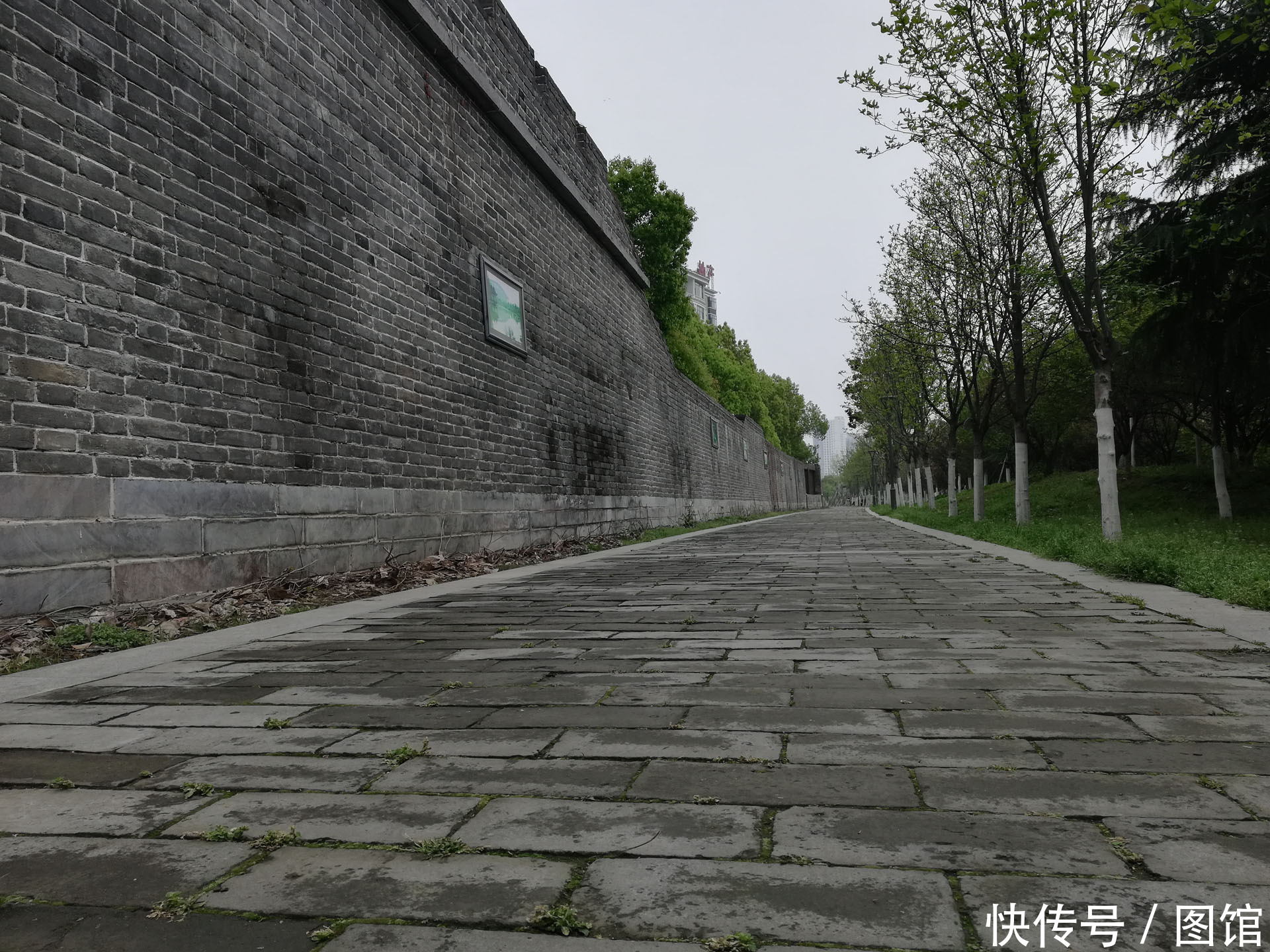 「古城」南阳古城的仅存证据,150年“梅花寨”南寨墙,现在怎么样了?