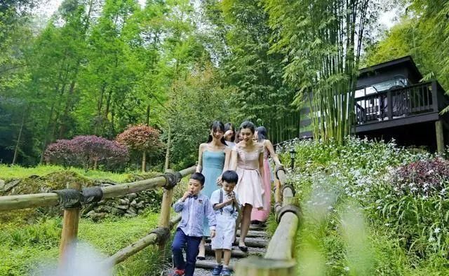 成都出发坐高铁/动车1小时直达!这15个短途旅行圣地等你去打卡(