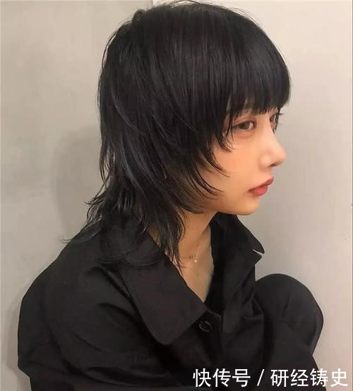 「适合的洗」头发多久洗一次最好?多数人一直都做错了,难怪掉发严重发际线高