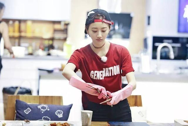 景甜工作室回应结婚流言