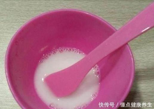 #药片#老中医冻龄秘籍:“2元钱”的药片,捣碎敷一敷,效果堪比十瓶祛斑霜