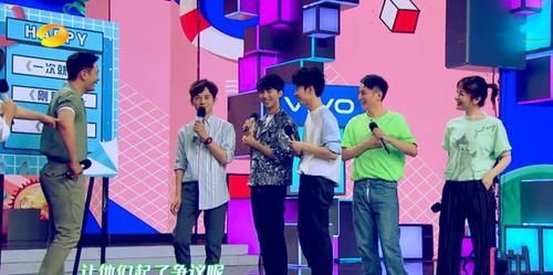  #董子#王俊凯是矮个子男星？他比黄晓明矮半个头，跟董子健一样