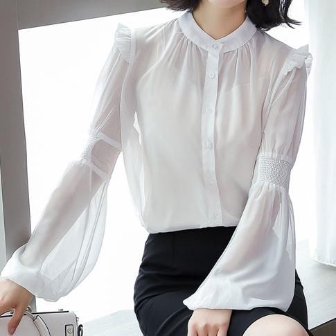 太美了，49岁老婆穿上这样的小衫+阔腿裤，美嫩的像回到30岁