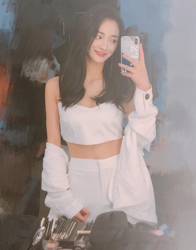 周洁琼变身古装仙女，比18岁的大S更美，期待你的古装剧！