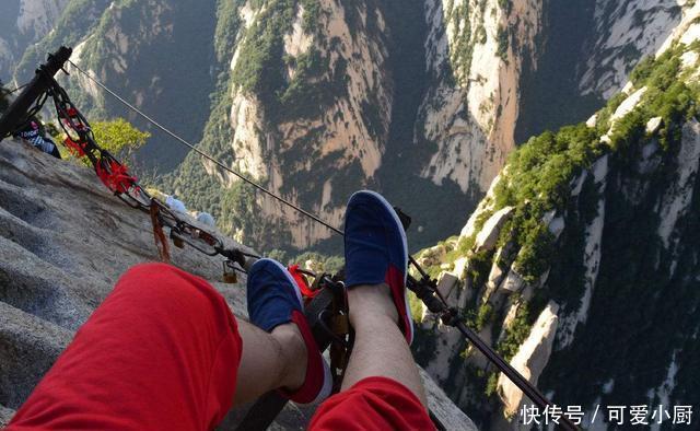 世界上最危险的栈道,一个在西班牙,一个在中国,老外都不敢挑战